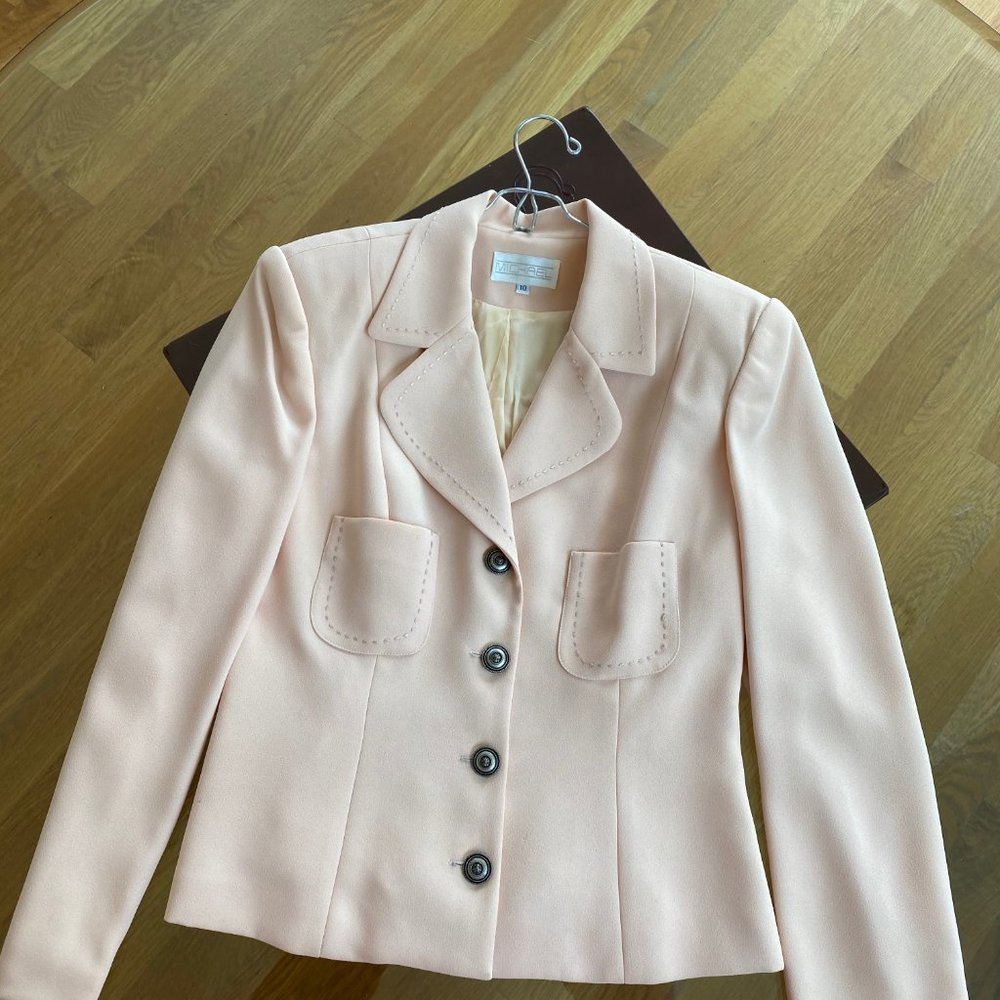 Beautiful VINTAGE suit!